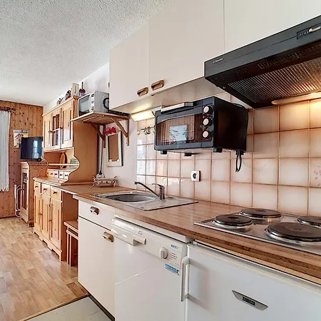 La Clusaz: Cosy Avec Balcon, Animaux Admis, Wi-fi - Fr-1-818-9 Appartamento *